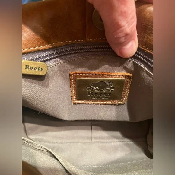 Roots Genuine Leather Satchel Crossbody Bag Brown | Vintage Style. - Picture 10 of 10